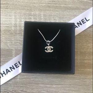 🖤CHANEL Zipper For Sale🖤